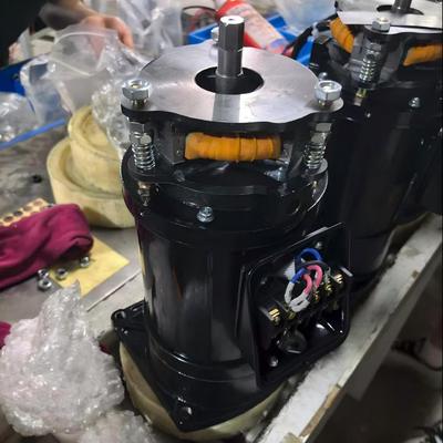 محرك تخفيض عالي العزم ثلاثي الأطوار 550 واط/700 واط لذراع مجلة أداة آلة CNC